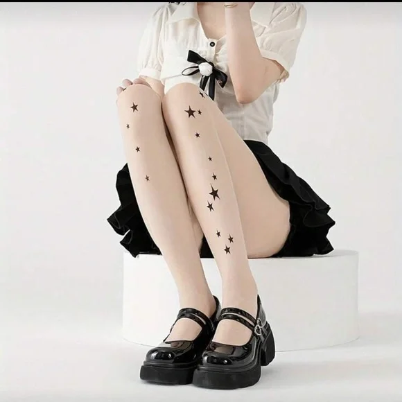 Star Patterned Nude Tights - Picture 4 of 5